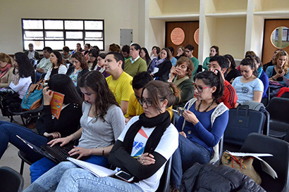 LAS JORNADAS INSTITUCIONALES UNCO 2015 ABRIERON UN AMPLIO DEBATE EN LA FADECS